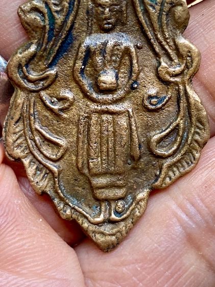 เหรียญหลวงพ่อวัดบ้านแหลม รูปที่ 8