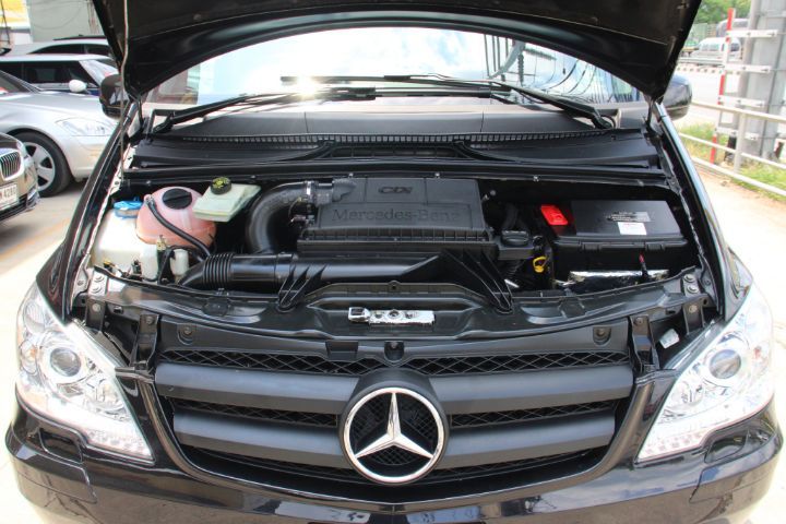 Mercedes-Benz V-Class 2013 Vito Van ดีเซล เกียร์อัตโนมัติ ดำ รูปที่ 3