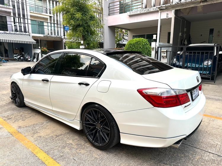 Honda Accord 2013 2.4 EL NAVI Sedan ไฟฟ้า LPG เกียร์อัตโนมัติ ขาว รูปที่ 4