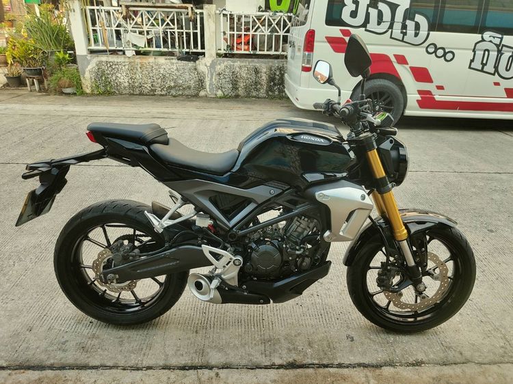 🛵ยังไงก็ขาย CB150R ปี 61 เครื่องดี สีสวย สตาร์ทมือ รถบ้านพร้อมใช้งาน เปลี่ยนน้ำมันเครื่องฟรี ส่งฟรี30กิโล รูปที่ 3