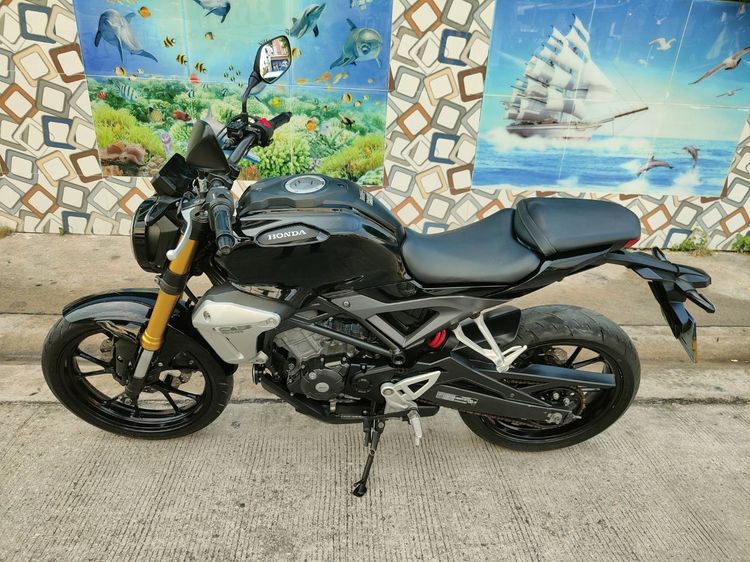🛵ยังไงก็ขาย CB150R ปี 61 เครื่องดี สีสวย สตาร์ทมือ รถบ้านพร้อมใช้งาน เปลี่ยนน้ำมันเครื่องฟรี ส่งฟรี30กิโล รูปที่ 2