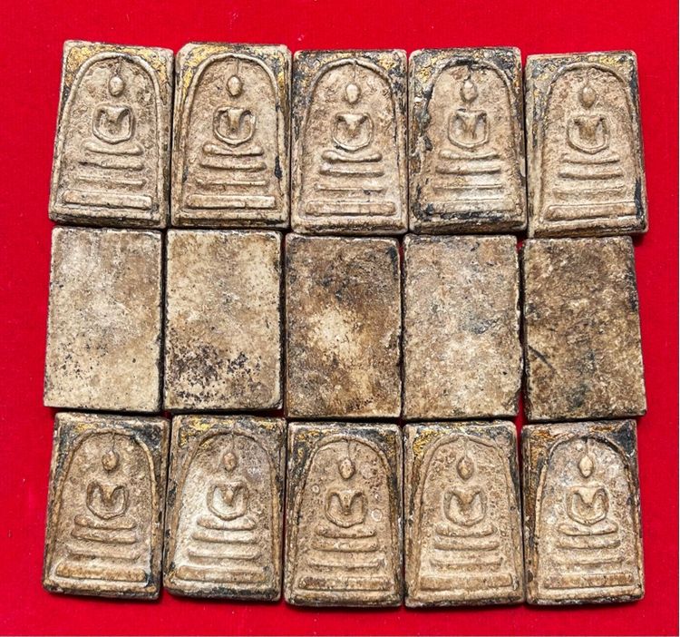 พระสมเด็จพิมพ์ใหญ่วัดระฆังเนื้อเก่า