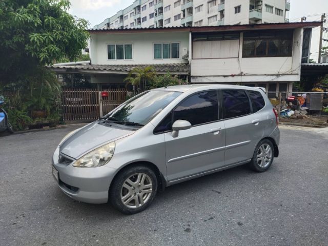 Honda Jazz 2005 1.5 E i-DSi Sedan เบนซิน ไม่ติดแก๊ส เกียร์อัตโนมัติ บรอนซ์เงิน รูปที่ 4