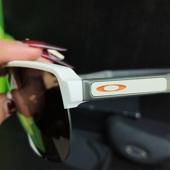 แว่นกันแดด Oakley รุ่น Corridor ทรงสปอร์ต Shield ใส่สบาย น้ำหนักเบา เหมาะสำหรับวิ่ง ปั่นจักรยาน ออกกำลังกาย และใช้งานทั่วไป รูปที่ 10