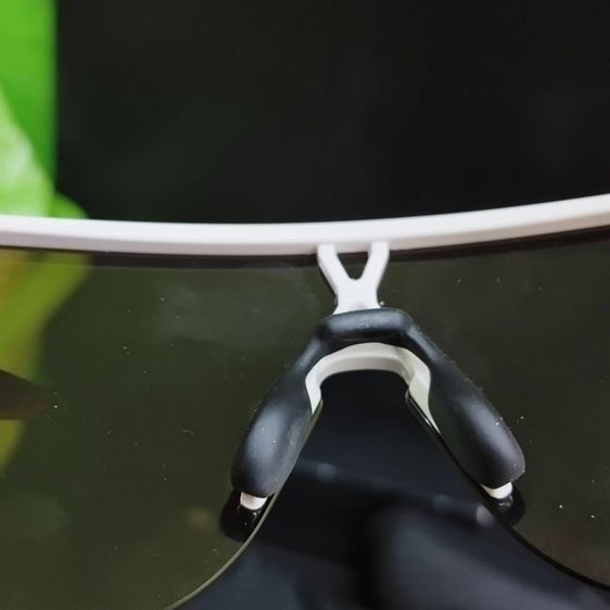 แว่นกันแดด Oakley รุ่น Corridor ทรงสปอร์ต Shield ใส่สบาย น้ำหนักเบา เหมาะสำหรับวิ่ง ปั่นจักรยาน ออกกำลังกาย และใช้งานทั่วไป รูปที่ 9