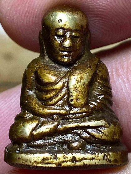 รูปหล่อหลวงพ่อเงินพิมพ์นิยมเก่าๆ