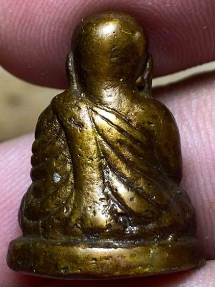 รูปหล่อหลวงพ่อเงินพิมพ์นิยมเก่าๆ รูปที่ 2