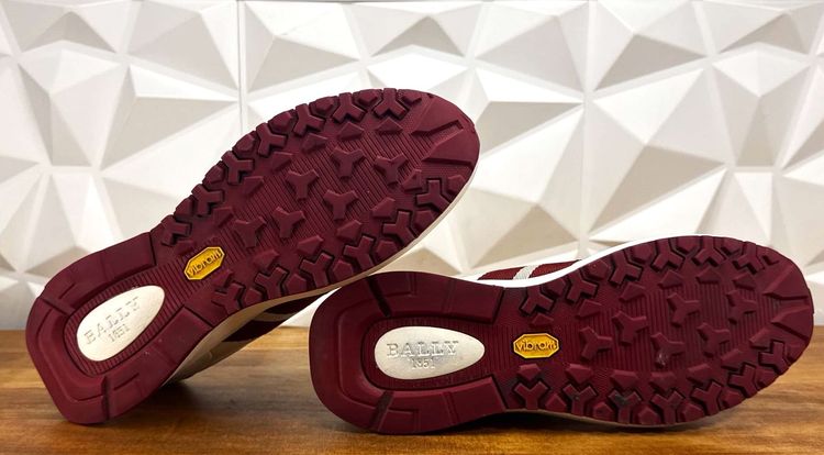 BALLY Daryn Sneaker Stripe Red and White  รูปที่ 7