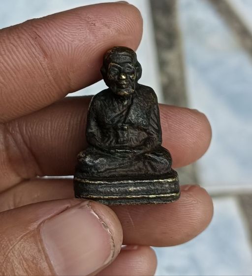 พระรูปหล่อ 1 องค์