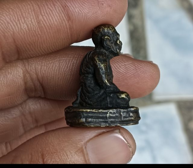 พระรูปหล่อ 1 องค์ รูปที่ 3