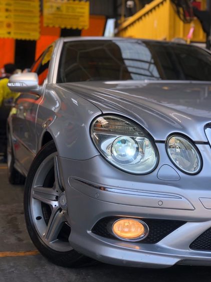 Mercedes-Benz E-Class 2008 E200 Kompressor Sedan เบนซิน เกียร์อัตโนมัติ เทา รูปที่ 3