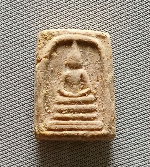 พระสมเด็จพิมพ์คะแนนหลวงพ่อชาญณรงค์