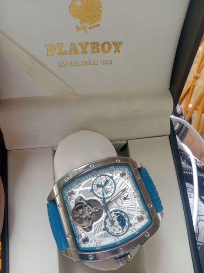 นาฬิกาplayboy