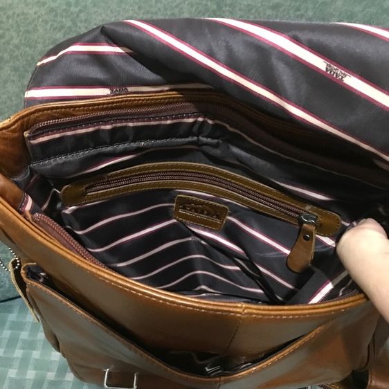 TADA กระเป๋าหนังแท้ ใหม่ รูปที่ 4