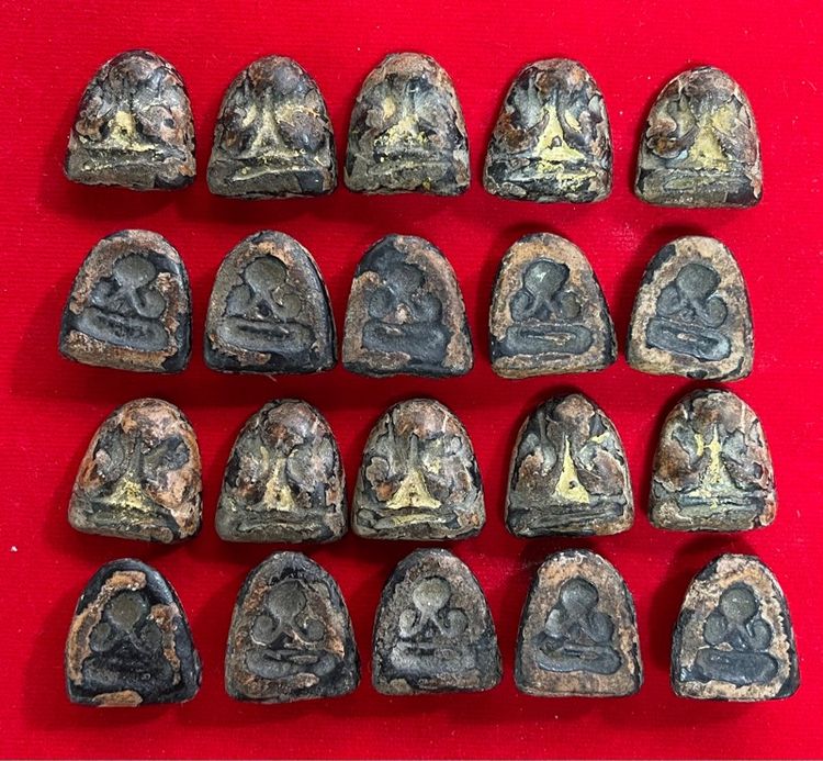 พระปิดตาหลวงพ่อแก้ว วัดเคลือวัลย์