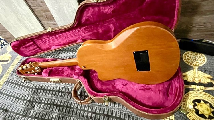 กีต้าร์ ไฟฟ้า กิ๊ปสัน (Gibson) รูปที่ 3