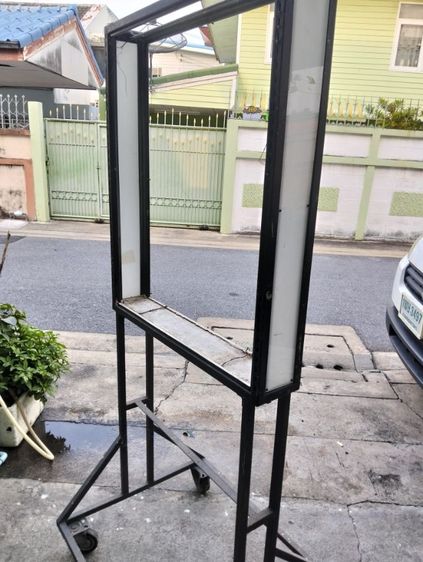 โครงตู้ไฟป้ายโฆษณา หน้าร้าน มีล้อ ขนาด95x80x15 ขาสูง95 cm รูปที่ 2