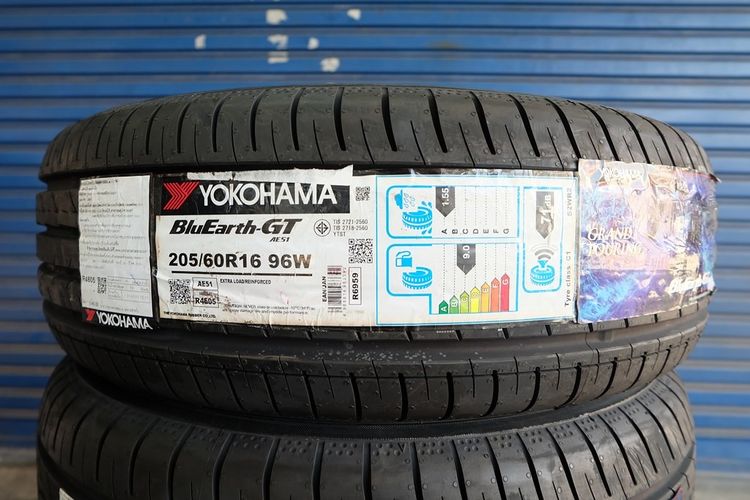 🚩 ยางใหม่ Yokohama รุ่น Bluearth-GT AE51 ขนาด 205 60R16 ปี25 รูปที่ 2