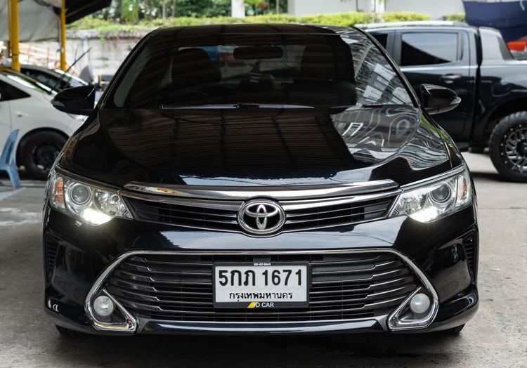 รถ Toyota Camry 2.0 G สี ดำ