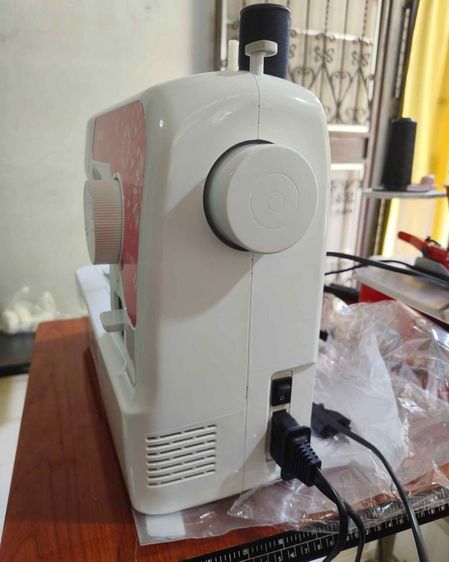 จักรเย็บผ้า 3500 รูปที่ 2