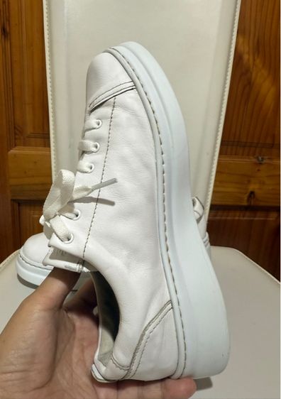 รองเท้าผ้าใบหนัง Camper รูปที่ 10