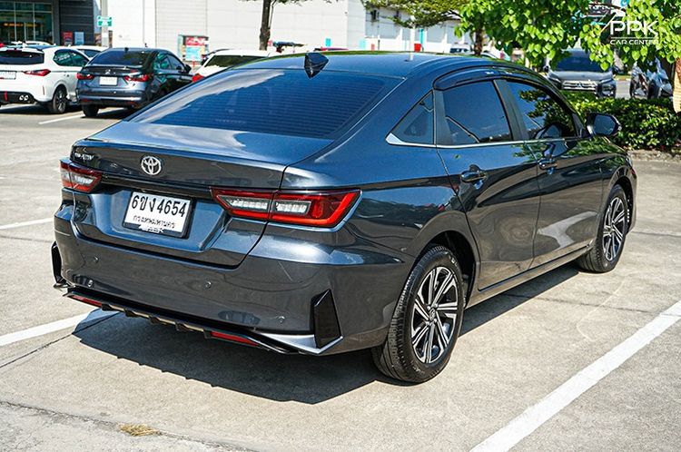 Toyota Yaris ATIV 2025 1.2 Premium Sedan เบนซิน ไม่ติดแก๊ส เกียร์อัตโนมัติ เทา รูปที่ 4