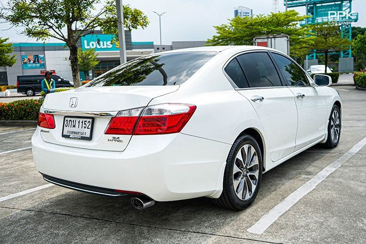 Honda Accord 2014 2.4 EL Sedan เบนซิน ไม่ติดแก๊ส เกียร์อัตโนมัติ ขาว รูปที่ 4