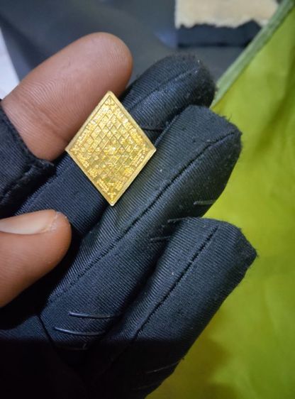 เหรียญข้าวหลามตัดหลวงปู่เอี่ยมรุ่นเศรษฐีน้อยปี58 หน้ากากเงินลงยาส้ม รูปที่ 2