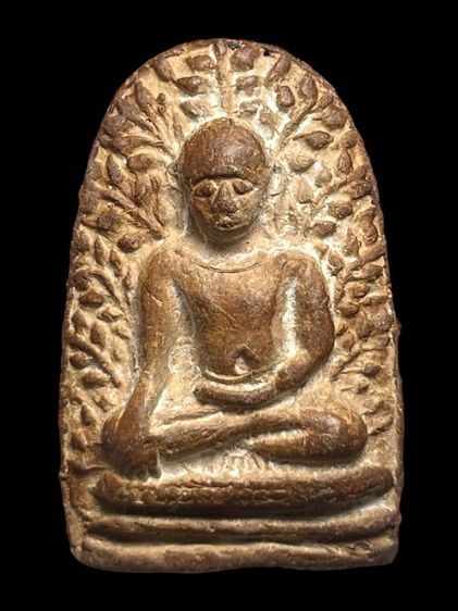 พระเปิมลําพูนกรุเก่าเนื้อดิน