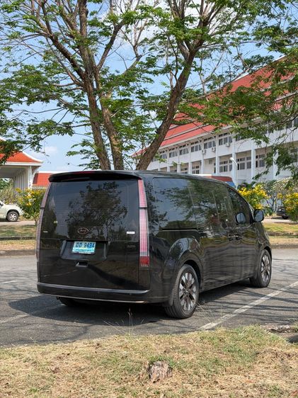 Hyundai Staria 2022 PREMIUM 2.2 Van ดีเซล ไม่ติดแก๊ส เกียร์อัตโนมัติ ดำ รูปที่ 4