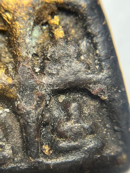 พระปิดตาเก้าพระองค์คลุกรักปิดทอง รูปที่ 10