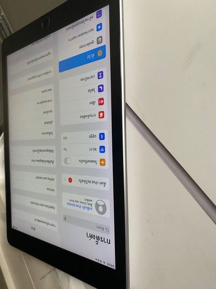 iPad gen 6 128GB ศูนย์ไทย สภาพสวย ปกติทุกอย่าง ไม่ติดอะไรทั้งสิ้น รูปที่ 3