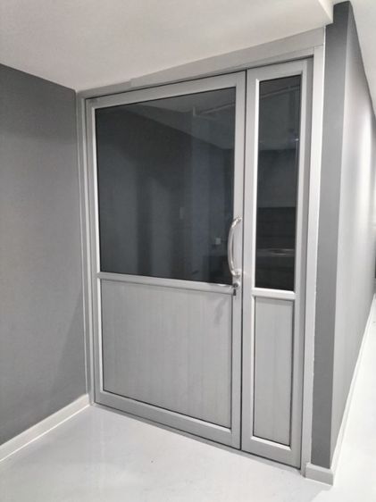 ร้านติดกระจกใกล้คุณ กั้นห้อง บานเลื่อน บานเฟี้ยม ฉากกั้นห้อง  ราคาช่างมาเอง0944624419 