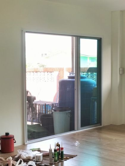 ร้านติดกระจกใกล้คุณ กั้นห้อง บานเลื่อน บานเฟี้ยม ฉากกั้นห้อง  ราคาช่างมาเอง0944624419  รูปที่ 9