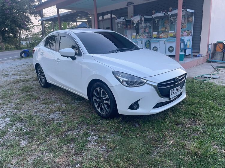 Mazda Mazda 2 2015 1.5 Skyactiv-D Sedan ดีเซล ไม่ติดแก๊ส เกียร์อัตโนมัติ ขาว รูปที่ 4