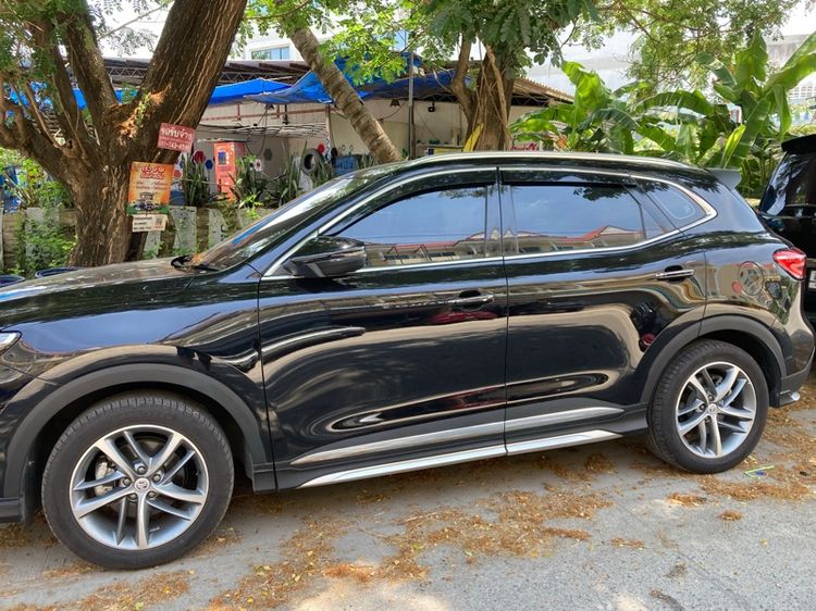 รถ MG HS 1.5 D สี ดำ