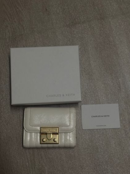 หญิง ขาว หนังแท้ อื่นๆ กระเป๋าสตางค์ Charles Keith
