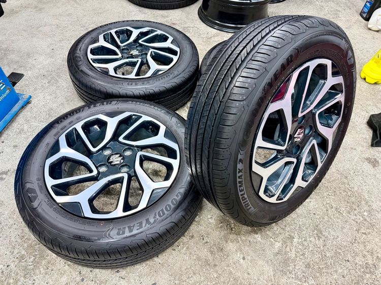 ล้อแม็ก SUZUKI SWIFT ขอบ 16” ถอดป้ายแดง ยาง GOODYEAR 195-60R16 ปี 25 ตุ่มหน้ายางยังอยู่ครบ รูปที่ 2