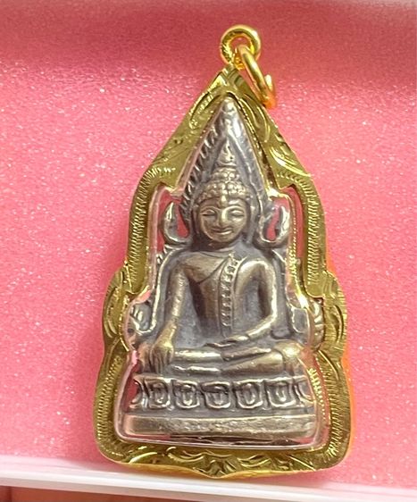 เลี่ยมหล่อเหมือนพระพุทธชินราช จังหวัดพิษณุโลก