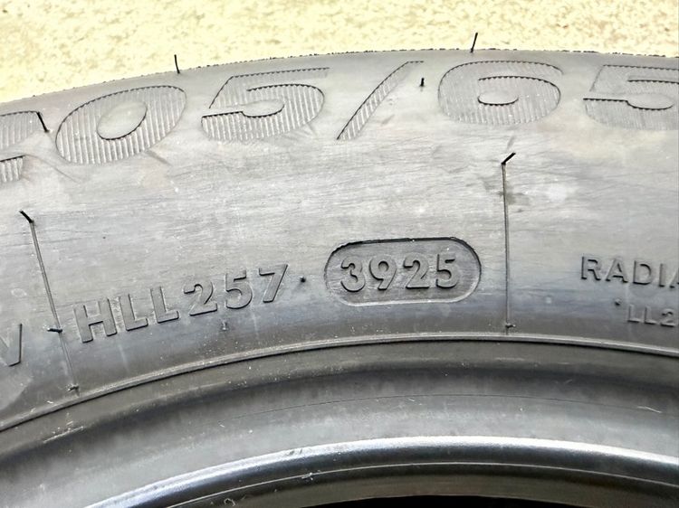 ยางถอดป้ายแดงขอบ 15” ยี่ห้อ LINGLONG ขนาด 205-65R15 ปี 25 ตุ่มหน้ายางยังอยู่  รูปที่ 3