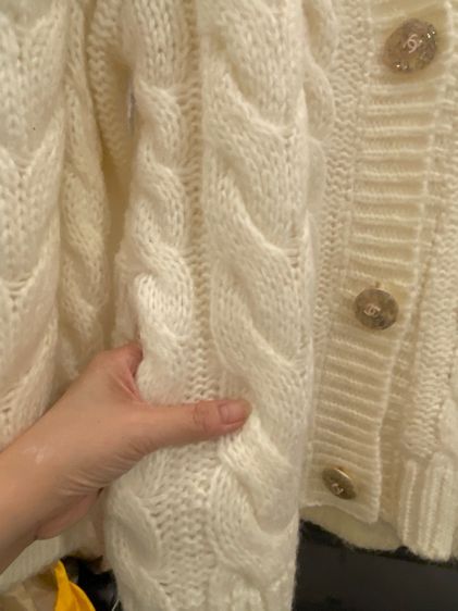 ชาแนล เสื้อไหมพรมฝรั่งเศส ถักทั้งตัว สภาพใหม่เอี่ยม รูปที่ 9