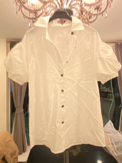 ชาแนล เสื้อเชิ้ตแขนสั้นสภาพใหม่เอี่ยม  รูปที่ 3