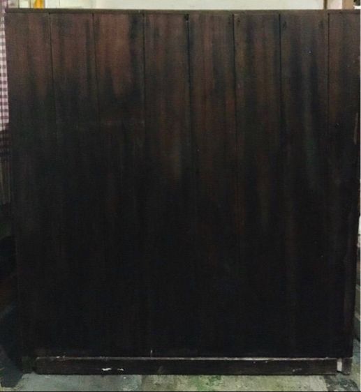 ตู้ไม้สัก กว้าง106ซม. หนา40ซม. สูง114ซม. ด้านบนเป็นส่วนตู้ ด้านล่างมีลิ้นชักยาว รูปที่ 3