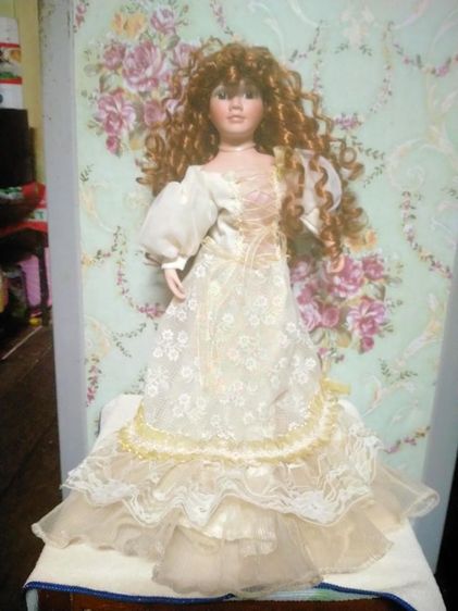 ตุ๊กตาหน้ากระเบื้อง รูปที่ 4