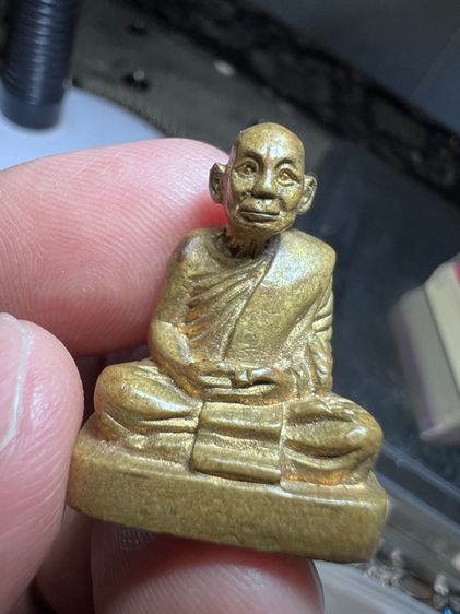 รูปหล่อลอยองค์พ่อท่านหีด ชุมพร