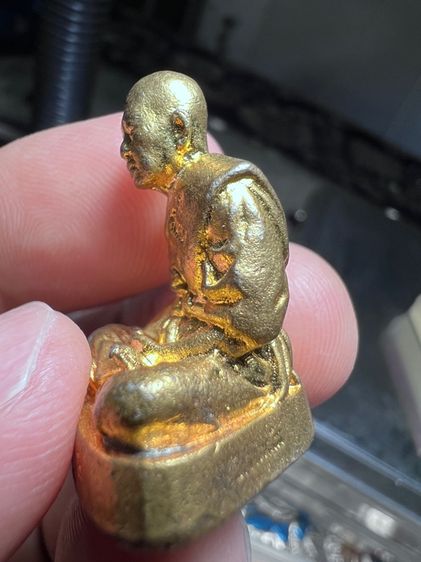 หลวงปู่แผ้วลอยองค์ รูปที่ 3