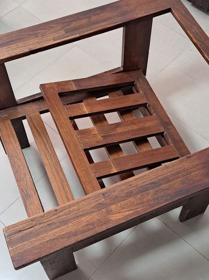 ชุดโต๊ะเก้าอี้ไม้สัก งานเก่า อายุประมาณ50ปี ยังแข็งแรงนั่งได้ปกติ รูปที่ 6