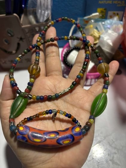 สร้อยหินโบราณ รูปที่ 2