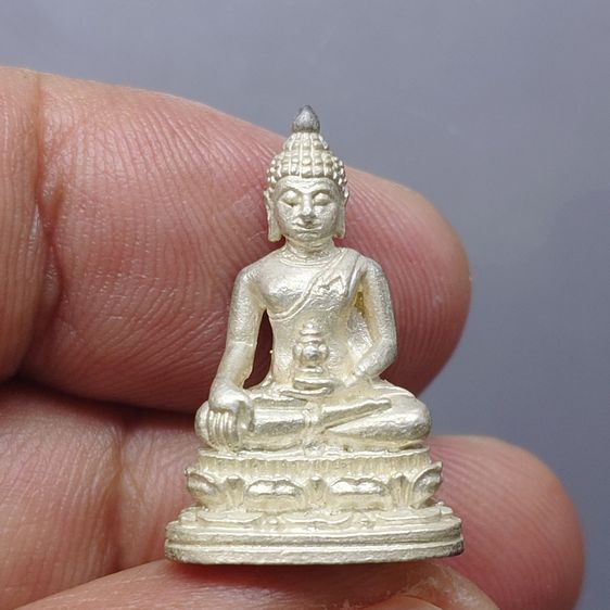 พระชัยวัฒน์ศรีนครพิงค์ เนื้อเงิน พิธีชัยมังคลาภิเษก โดย สมเด็จพระญาณสังวรฯ ณ พระอุโบสถวัดบวรนิเวศวิหาร พ.ศ.2533 พร้อมตลับเดิม รูปที่ 3