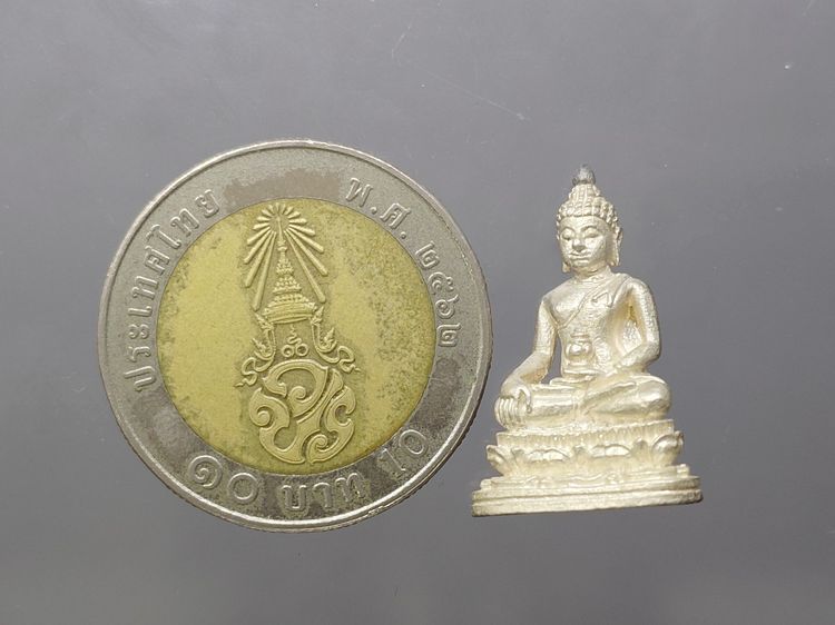 พระชัยวัฒน์ศรีนครพิงค์ เนื้อเงิน พิธีชัยมังคลาภิเษก โดย สมเด็จพระญาณสังวรฯ ณ พระอุโบสถวัดบวรนิเวศวิหาร พ.ศ.2533 พร้อมตลับเดิม รูปที่ 8